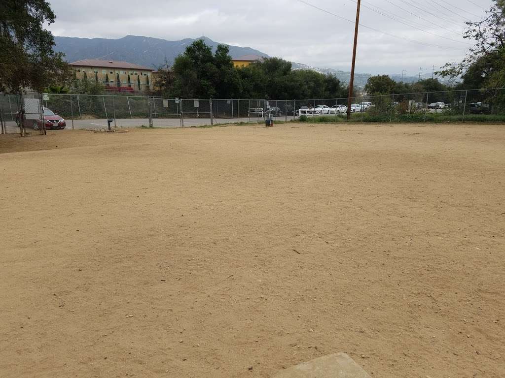 Griffith Park Dog Park | Glendale, CA 91201, USA | Phone: (323) 913-4688