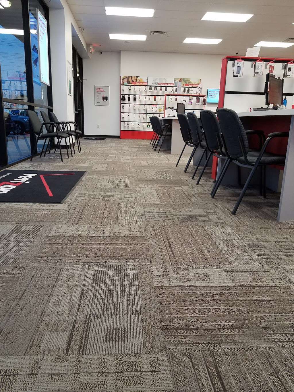 Verizon Authorized Retailer – Victra | 10501-C, Pearland Pkwy, Houston, TX 77089, USA | Phone: (713) 300-0443