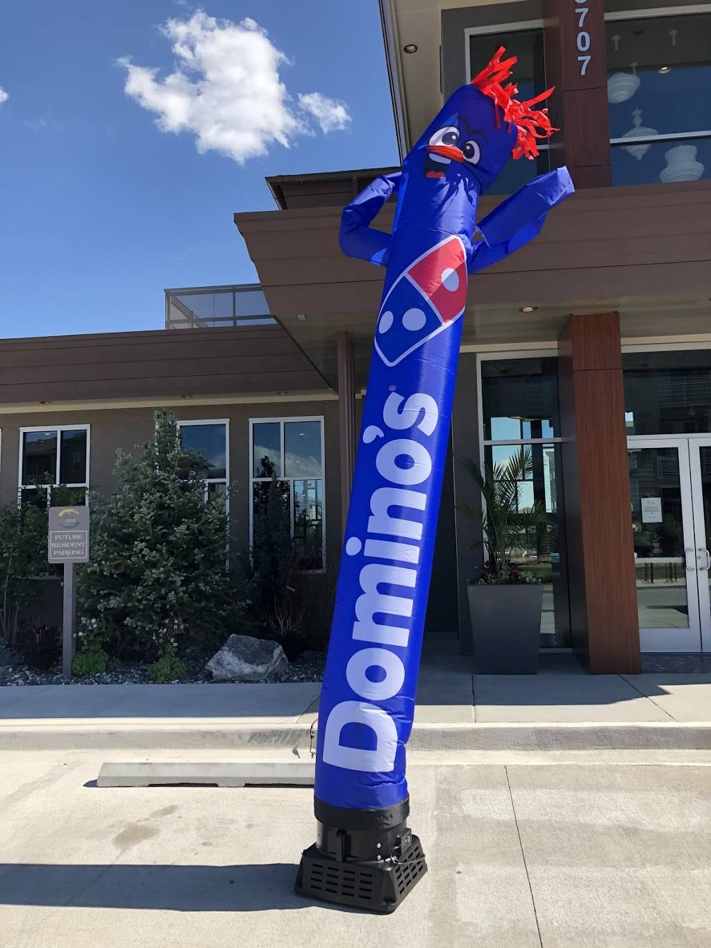 Dominos | 4650 Signal Tree Dr Bldg A Unit 1700, Timnath, CO 80547, USA | Phone: (970) 295-4990