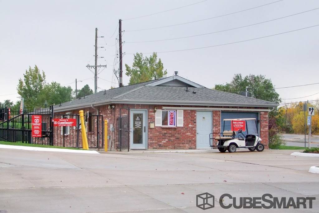 CubeSmart Self Storage | 1390 S Valentia St, Denver, CO 80247, USA | Phone: (303) 368-0334