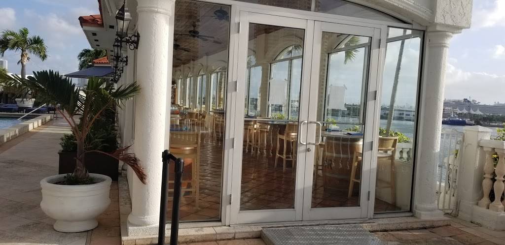 Bluewater Cafe | 100 Chopin Plaza, Miami, FL 33131, USA | Phone: (305) 577-1000