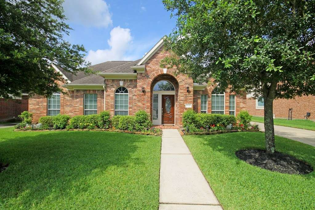 Kimberly Lalou Realtor | 18425 Champion Forest Dr #100, Spring, TX 77379, USA | Phone: (281) 541-6344