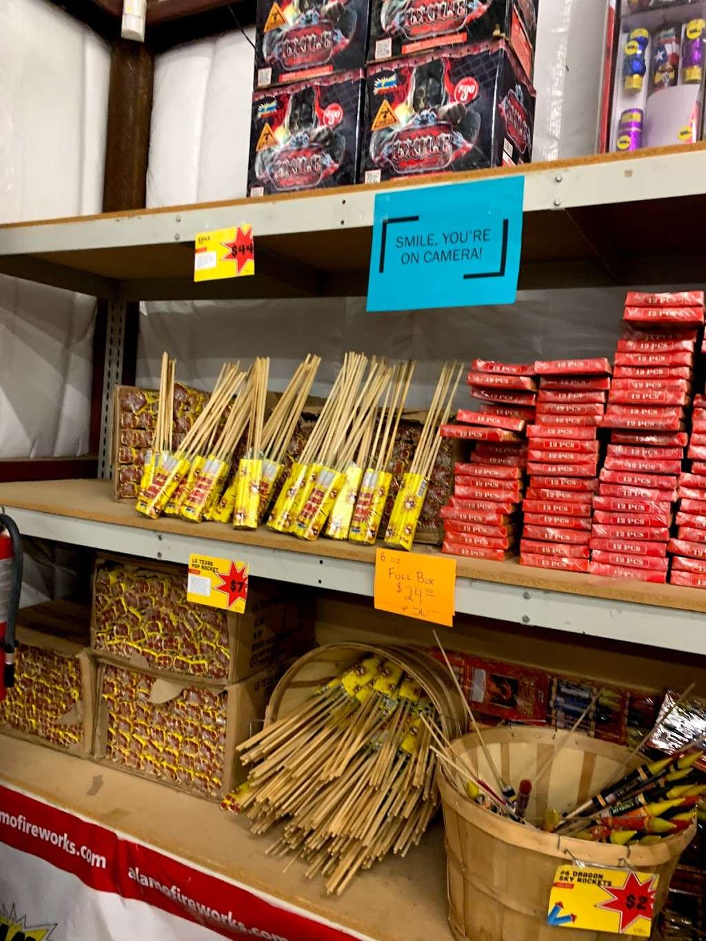 Alamo Fireworks Megastore | 2948 Pue Rd, San Antonio, TX 78245, USA | Phone: (210) 667-1106