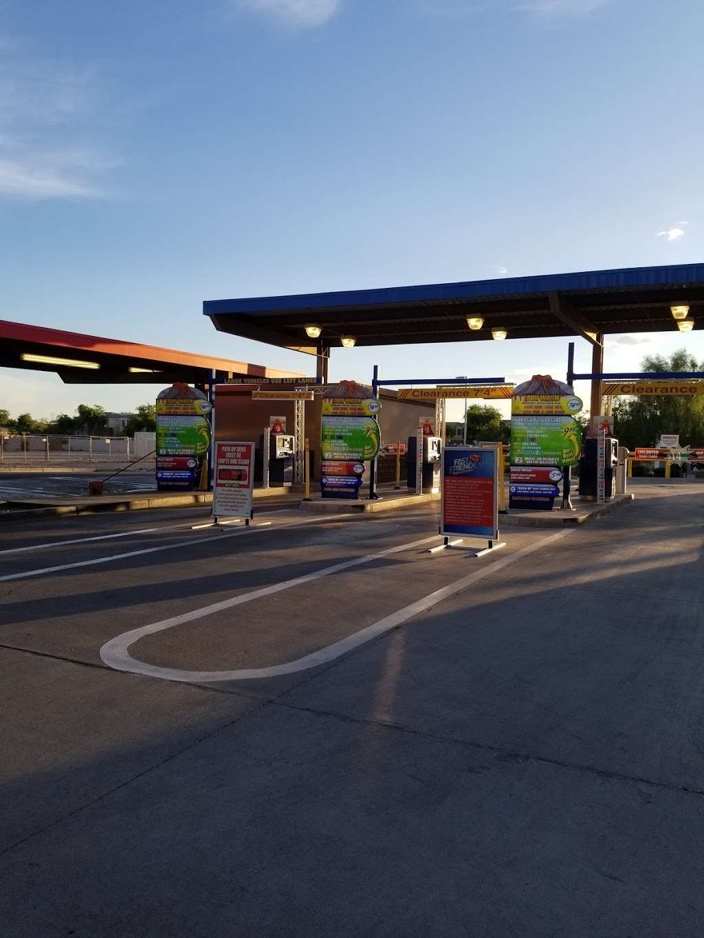 Fast & Friendly Express Car Wash | 10731 W Olive Ave, Peoria, AZ 85345, USA | Phone: (623) 889-7170