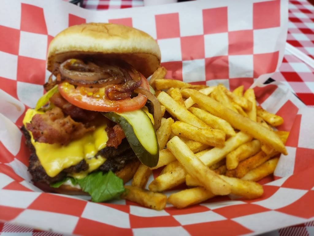 Big Boyz Burgers & More | 6130 Madison Ave, Berkeley, MO 63134, USA | Phone: (314) 918-5512