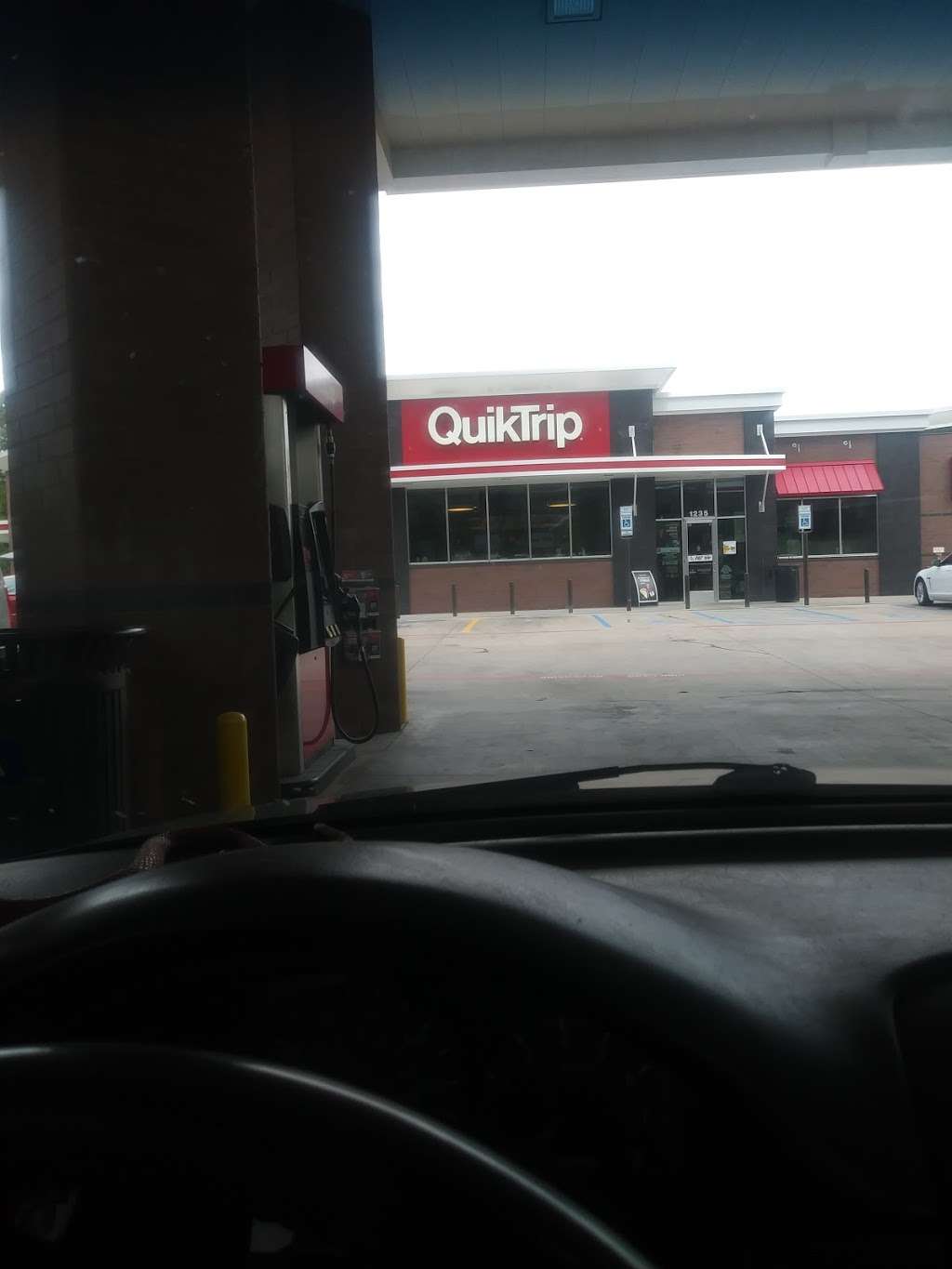 QuikTrip | 1235 E Belt Line Rd, DeSoto, TX 75115, USA | Phone: (972) 230-4838