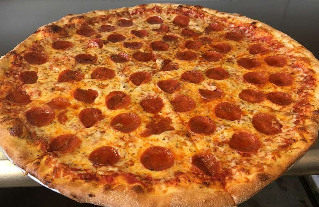 Mikes Boardwalk Pizza | 730 Beach Ave, Cape May, NJ 08204, USA | Phone: (609) 884-4079