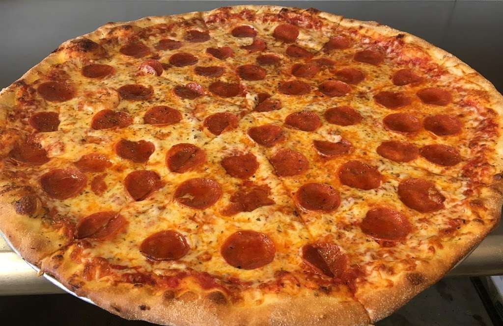 Mikes Boardwalk Pizza | 730 Beach Ave, Cape May, NJ 08204 | Phone: (609) 884-4079