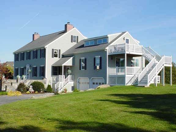 Gloucester House Rental - Belle View | 57 Grapevine Rd, Gloucester, MA 01930, USA | Phone: (978) 281-8351