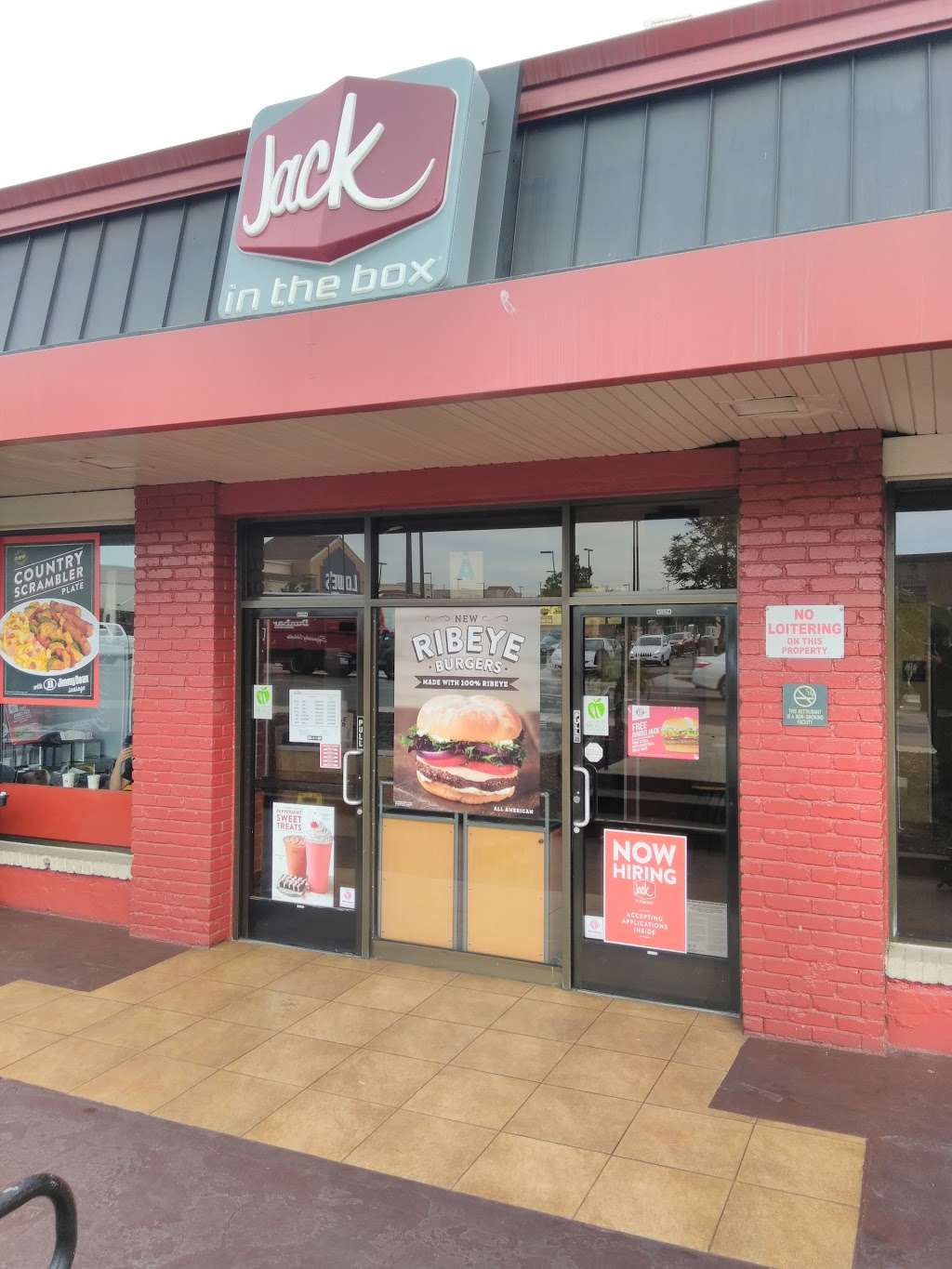 Jack in the Box | 550 W Mission Ave, Escondido, CA 92025, USA | Phone: (760) 745-7785