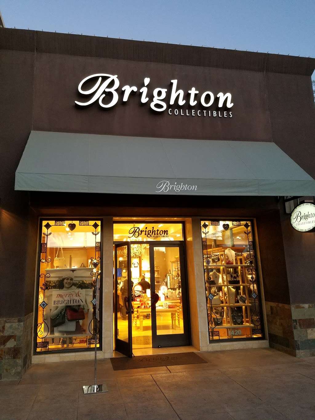 Brighton Collectibles | 9788 W Northern Ave, Peoria, AZ 85345, USA | Phone: (623) 872-9942