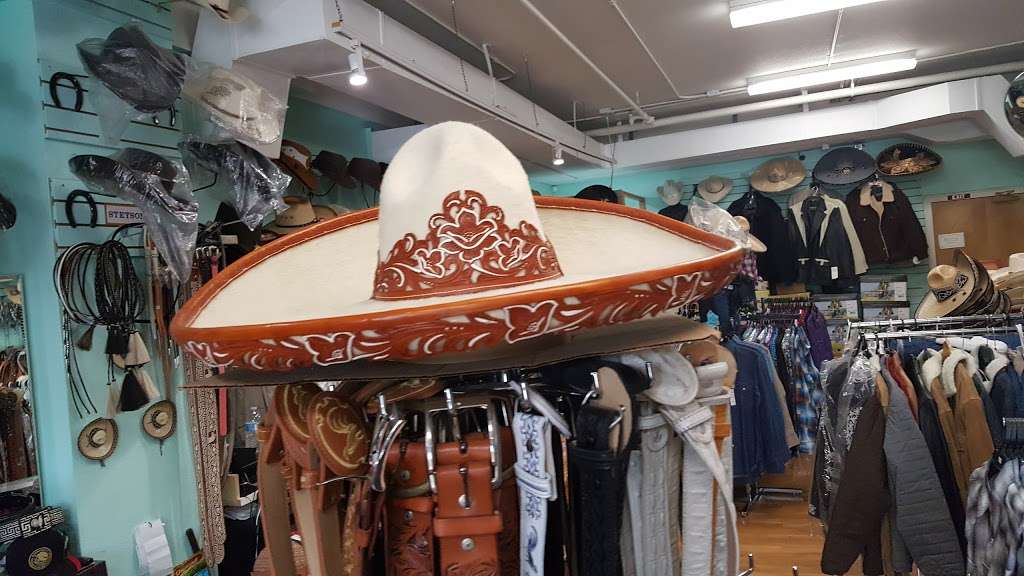 El Caballo De Oro Western Wear | 8280 Old Redwood Hwy, Cotati, CA 94931, USA | Phone: (707) 792-2017