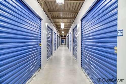 CubeSmart Self Storage | 590 NW 137th Ave, Miami, FL 33182, USA | Phone: (305) 223-2858