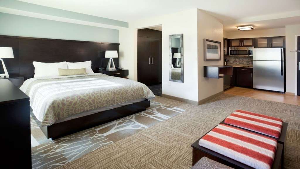 Staybridge Suites Denver South - Highlands Ranch | 8211 Southpark Cir, Littleton, CO 80120 | Phone: (303) 347-9901