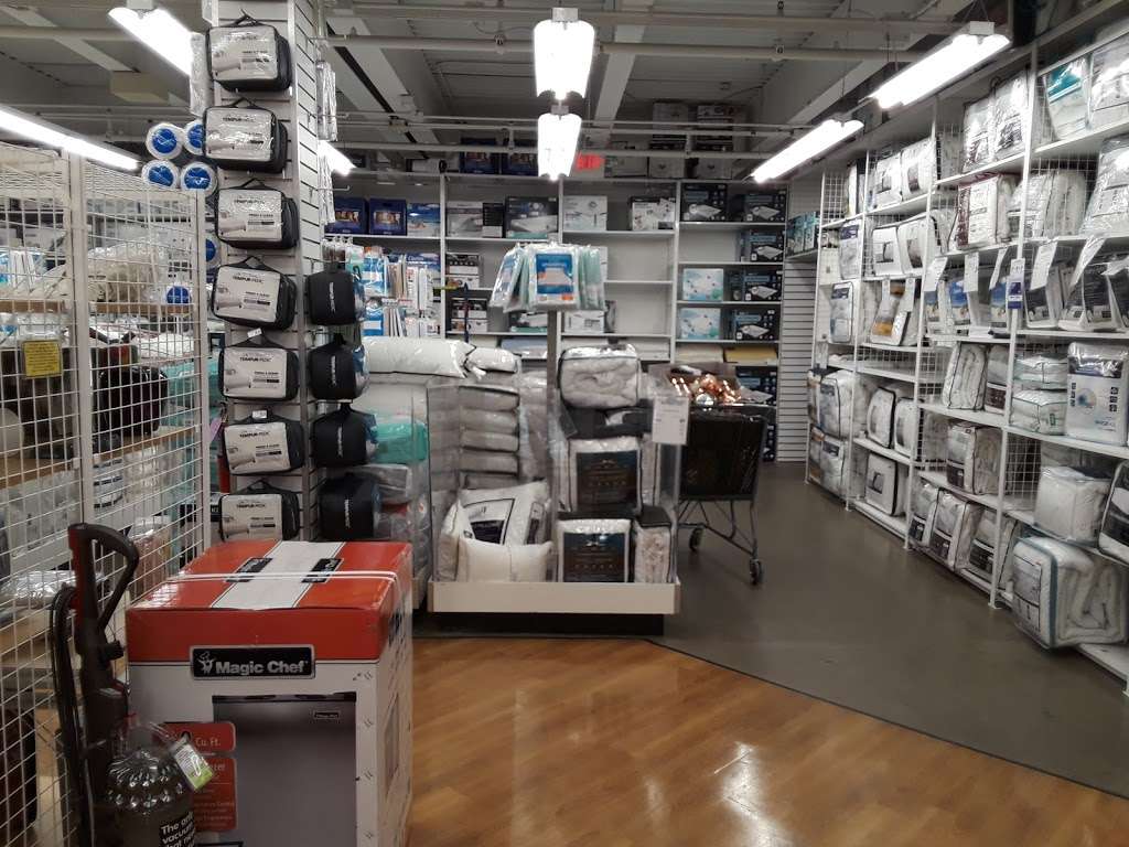 Bed Bath & Beyond | 8B Allstate Rd Ste 1, Dorchester, MA 02125, USA | Phone: (617) 442-2422