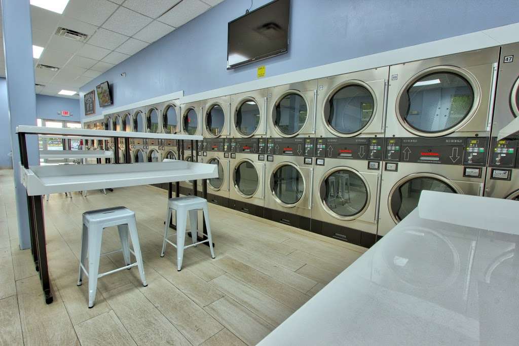 Miami Gardens Laundry | 3753 NW 167th St, Miami Gardens, FL 33055, USA | Phone: (305) 974-4371