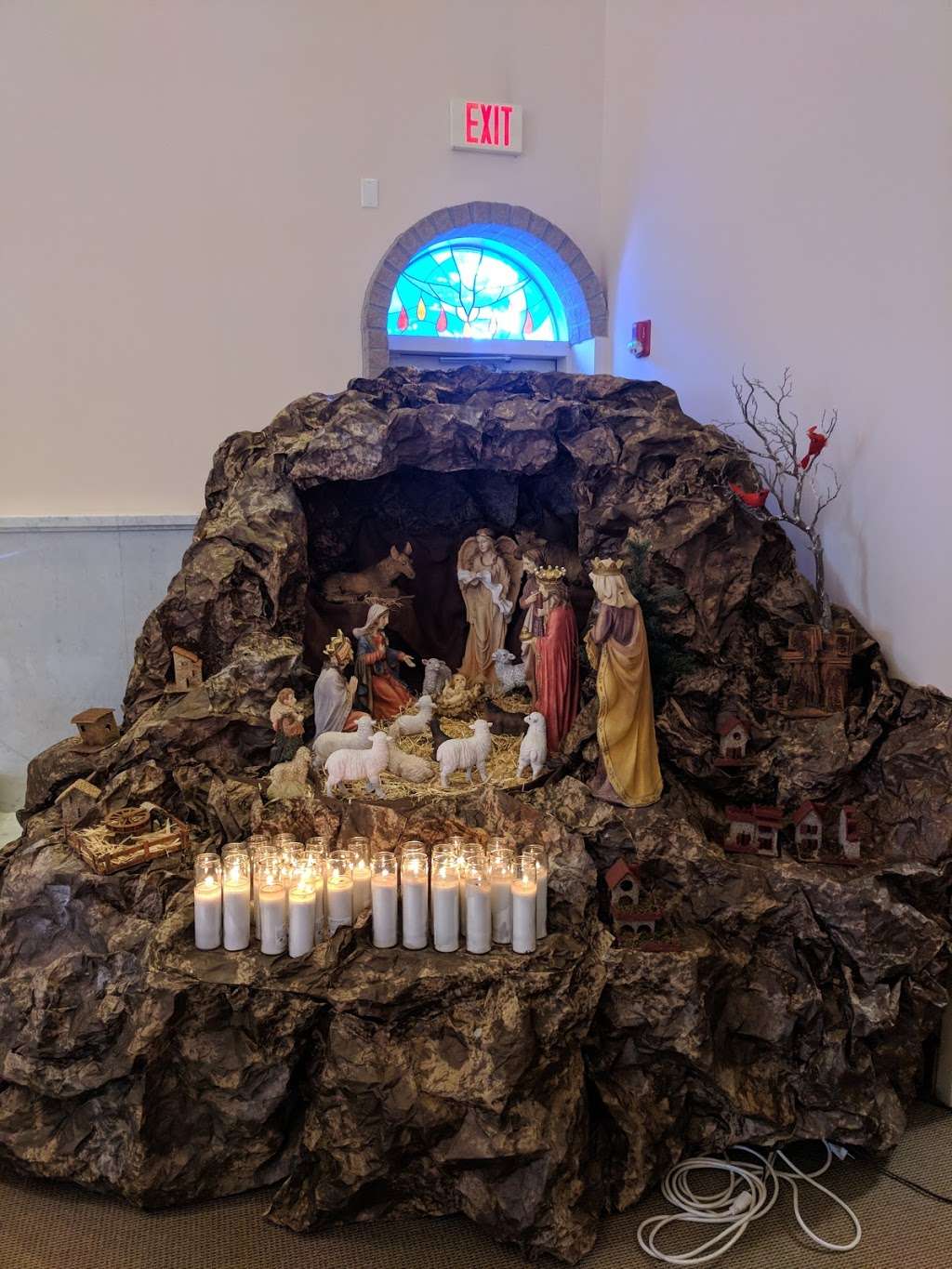 Our Lady of Lebanon Maronite Catholic Church | 950 N Grace St, Lombard, IL 60148, USA | Phone: (630) 932-9640