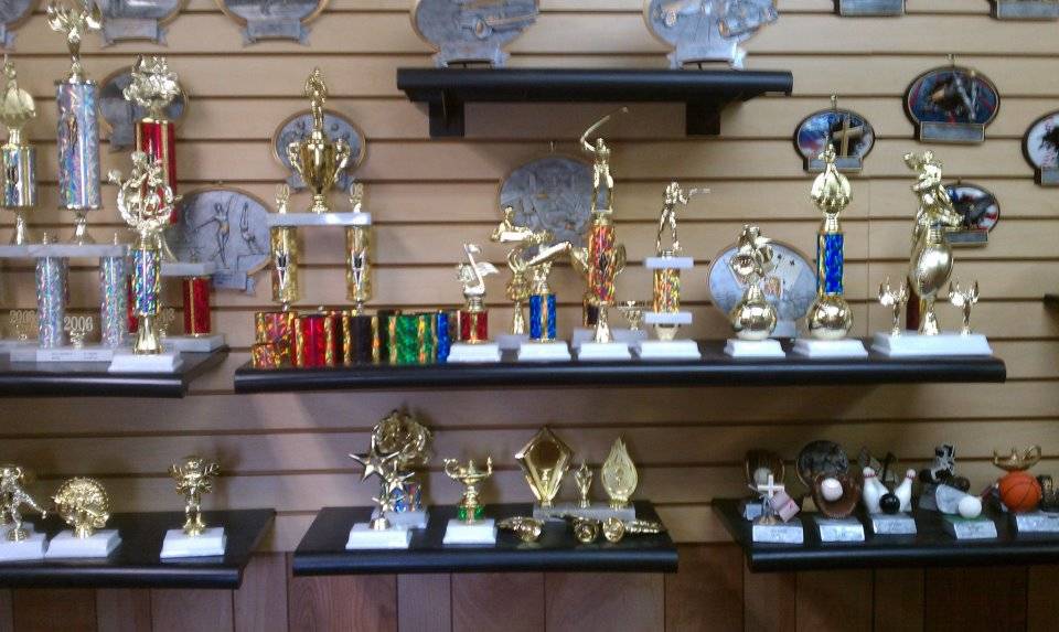 D & W Engraving and Awards | 2437 Sacky Dr, Corpus Christi, TX 78415 | Phone: (361) 853-5603