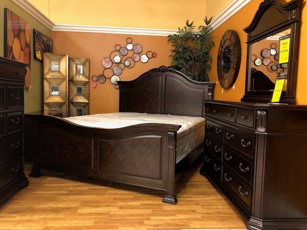 The Furniture Warehouse | 995 Bay Blvd #102, Chula Vista, CA 91911, USA | Phone: (619) 426-2727