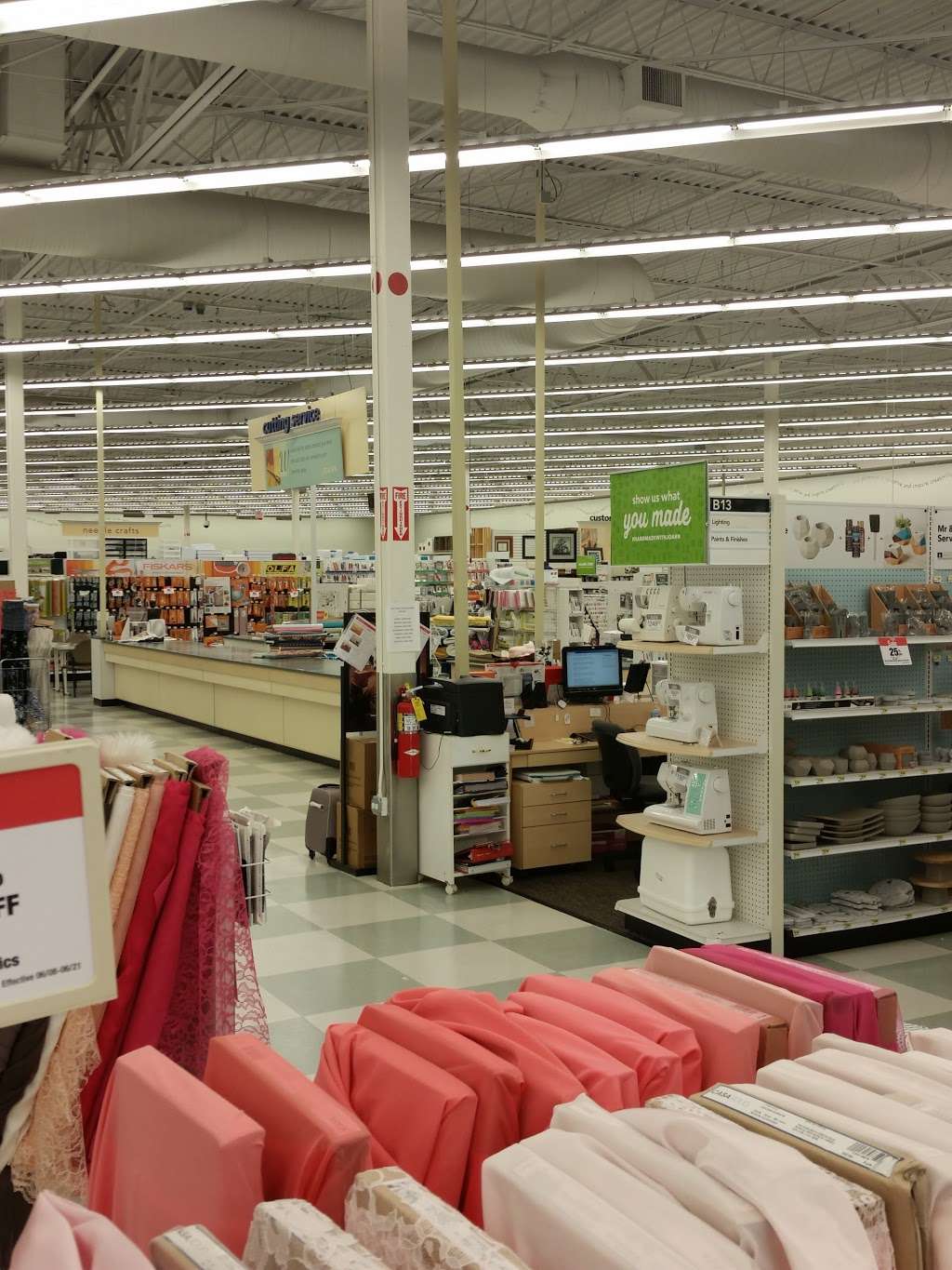 JOANN Fabrics and Crafts | 413 N Milwaukee Ave Unit 500, Vernon Hills, IL 60061, USA | Phone: (847) 918-8345