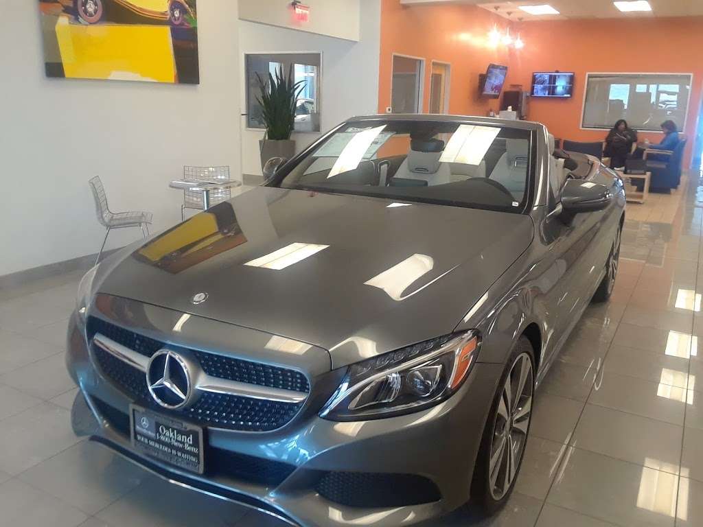 Mercedes-Benz of Oakland | 2915 Broadway, Oakland, CA 94611, USA | Phone: (510) 832-6030