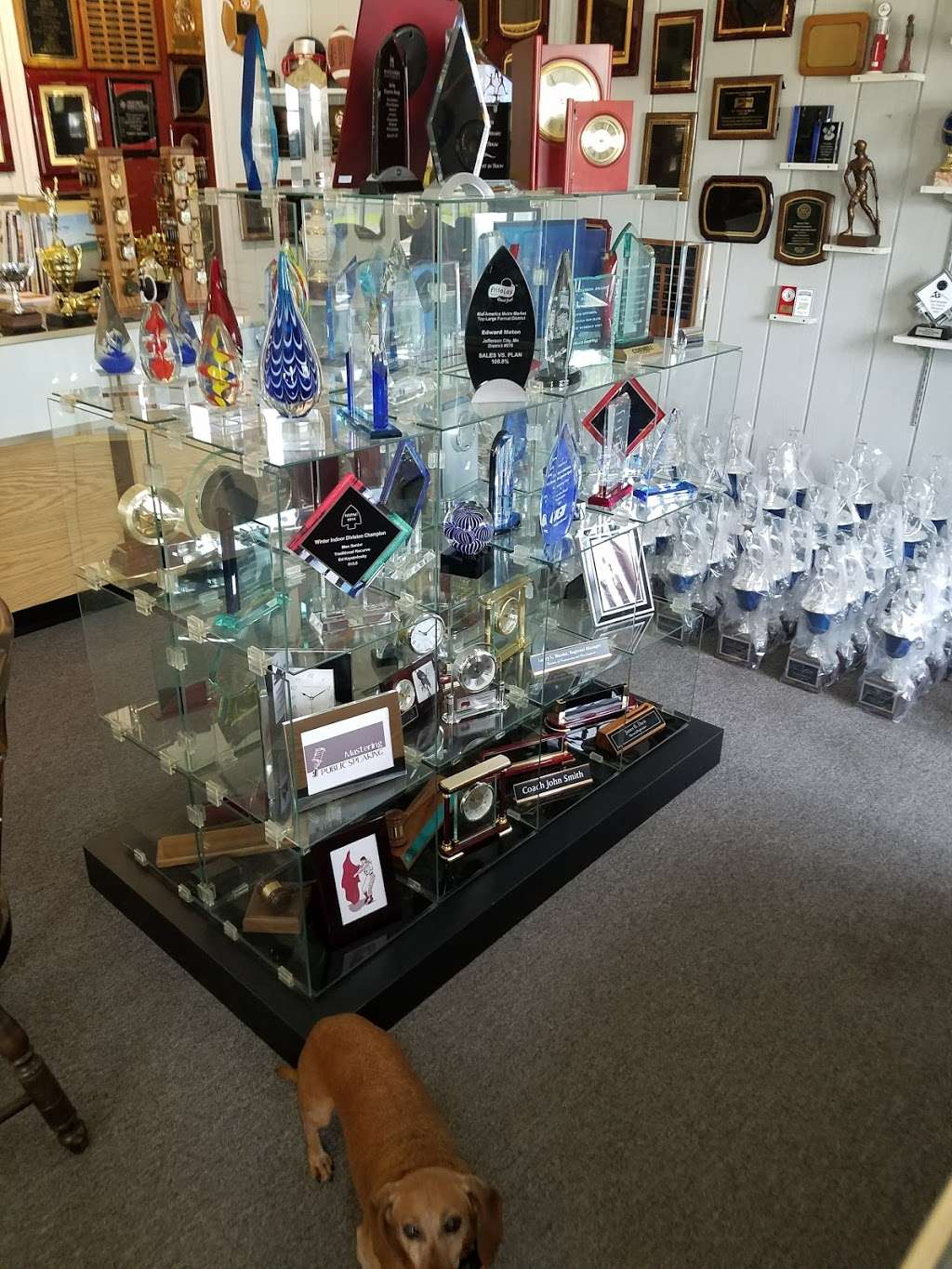 Davis Trophies & Plaques | 5404 Main Rd, Sweet Valley, PA 18656, USA | Phone: (570) 477-3052