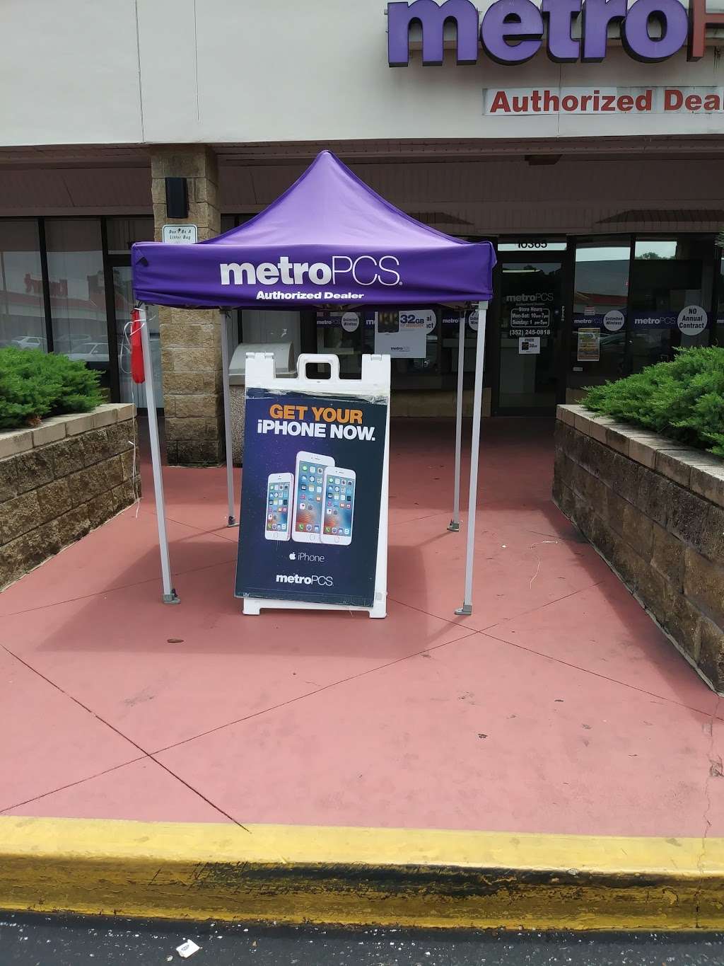 Metro by T-Mobile | 10365 SE, US-441, Belleview, FL 34420 | Phone: (352) 245-0818