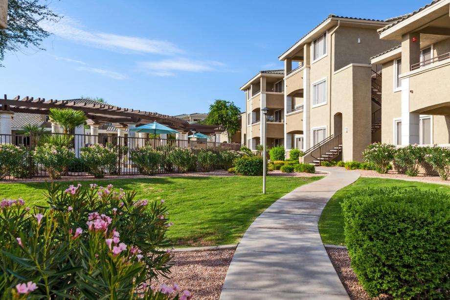 Fox Corporate Housing | 9595 E Thunderbird Rd #1039, Scottsdale, AZ 85260, USA | Phone: (602) 357-9054