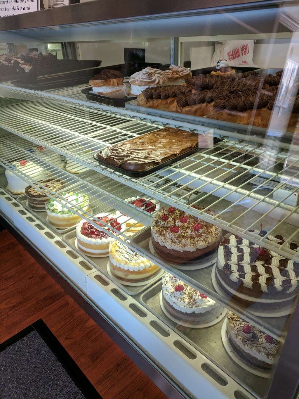 Sauers Bakery | 788 Army Trail Rd, Carol Stream, IL 60188, USA | Phone: (630) 830-6119