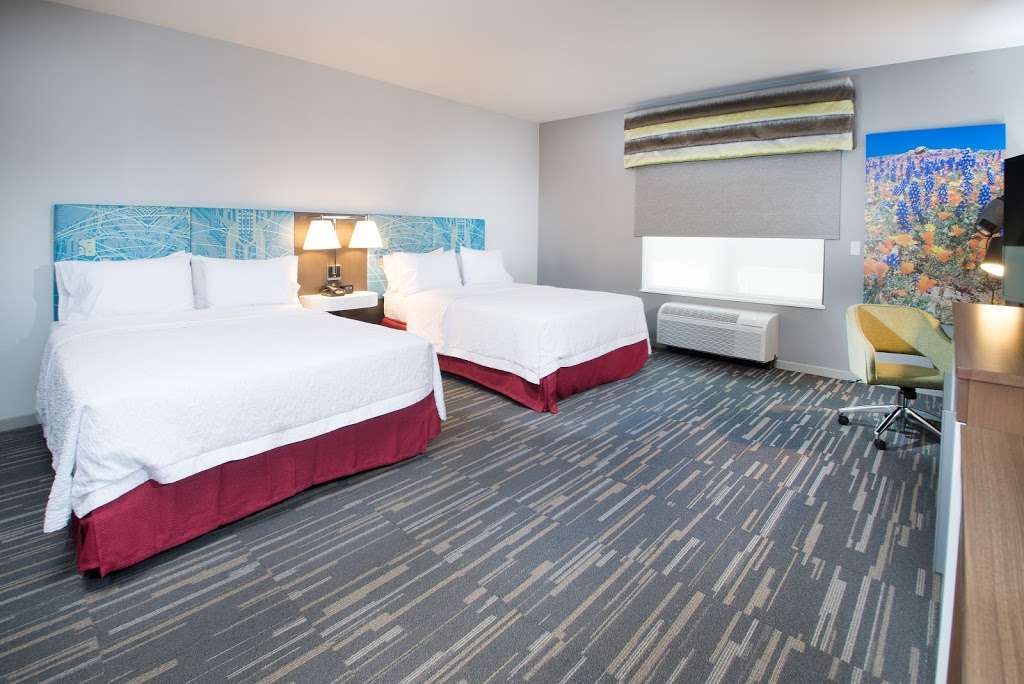 Hampton Inn Arvin Tejon Ranch | 5601 Outlets at Tejon Pkwy, Arvin, CA 93203, USA | Phone: (661) 241-7100