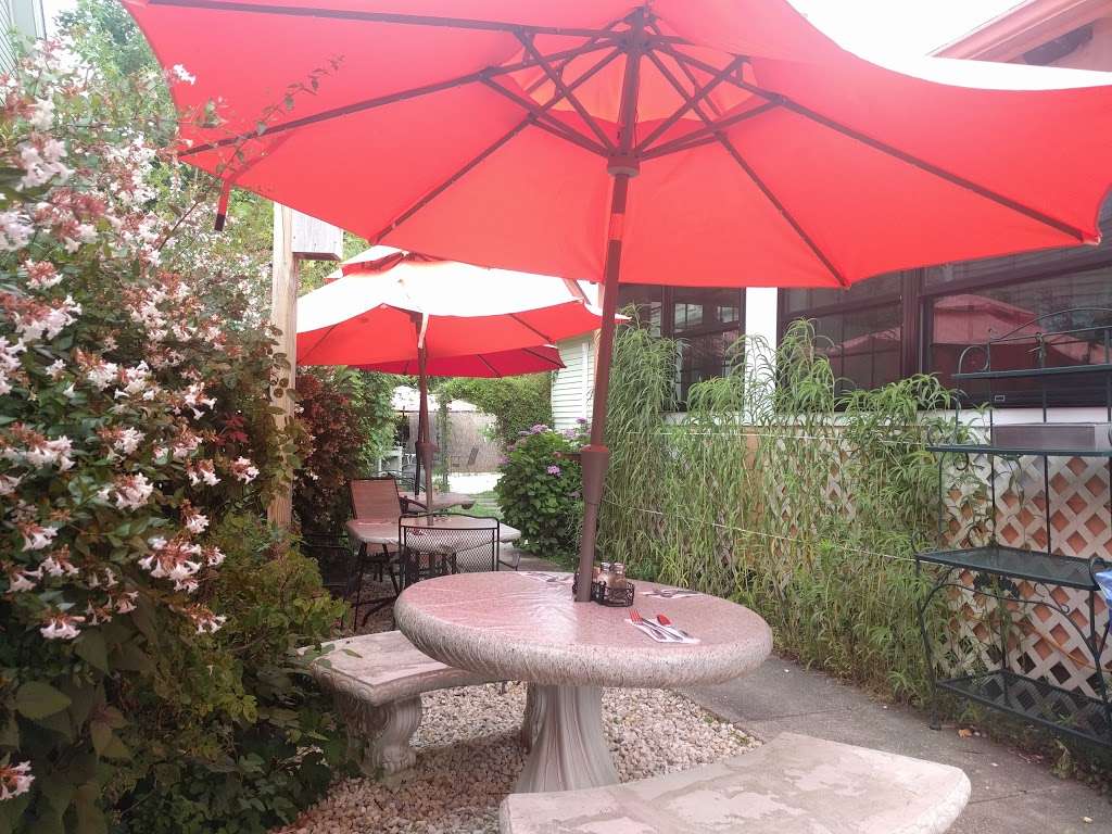 Bella Vida Garden Cafe | 406 N Broadway, West Cape May, NJ 08204, USA | Phone: (609) 884-6332