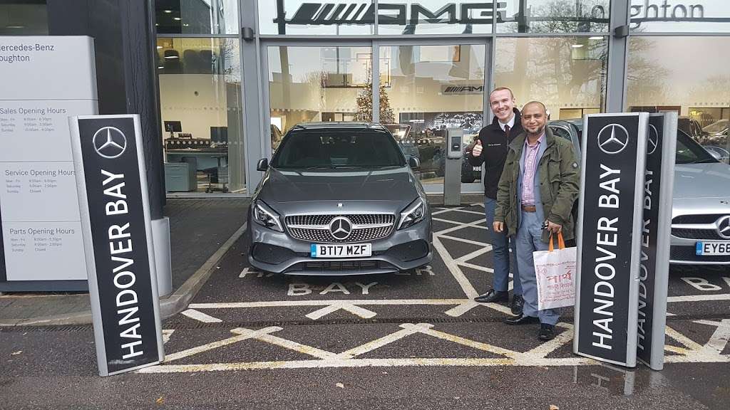 Mercedes-Benz & smart Loughton | 3 Langston Rd, Loughton IG10 3SD, UK | Phone: 020 8418 7700