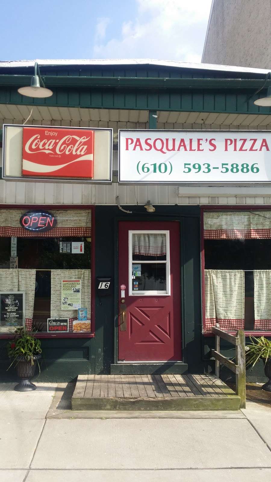 Pasquales Pizza | 16 Gay St, Christiana, PA 17509, USA | Phone: (610) 593-5886