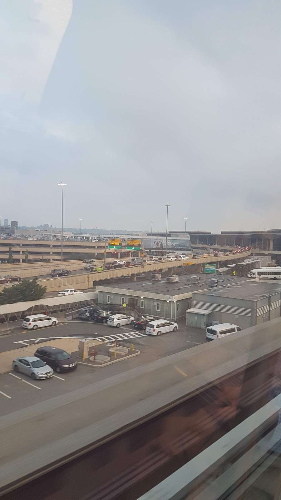 Aeropuerto New Jersey | 3 Brewster Rd, Newark, NJ 07114, USA