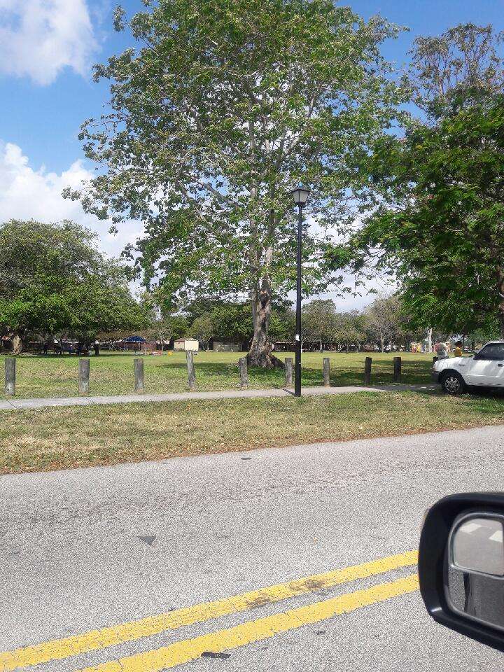 Willis D. Harding Park | 6200 NW 188th Terrace, Hialeah, FL 33015, USA