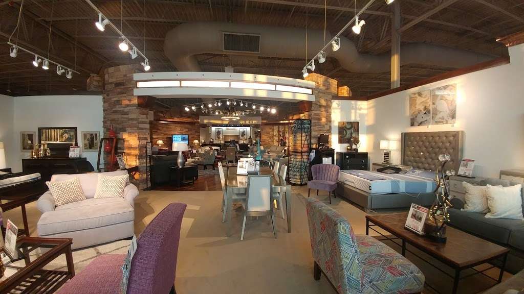 Rooms To Go Furniture Store | 12990 Willow Chase Dr ste a, Houston, TX 77070, USA | Phone: (281) 955-1106