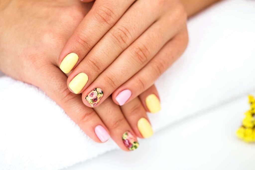 Nails Spa & Beyond [Temp Closed] | 2111 NJ-35, Holmdel, NJ 07733 | Phone: (732) 796-1234