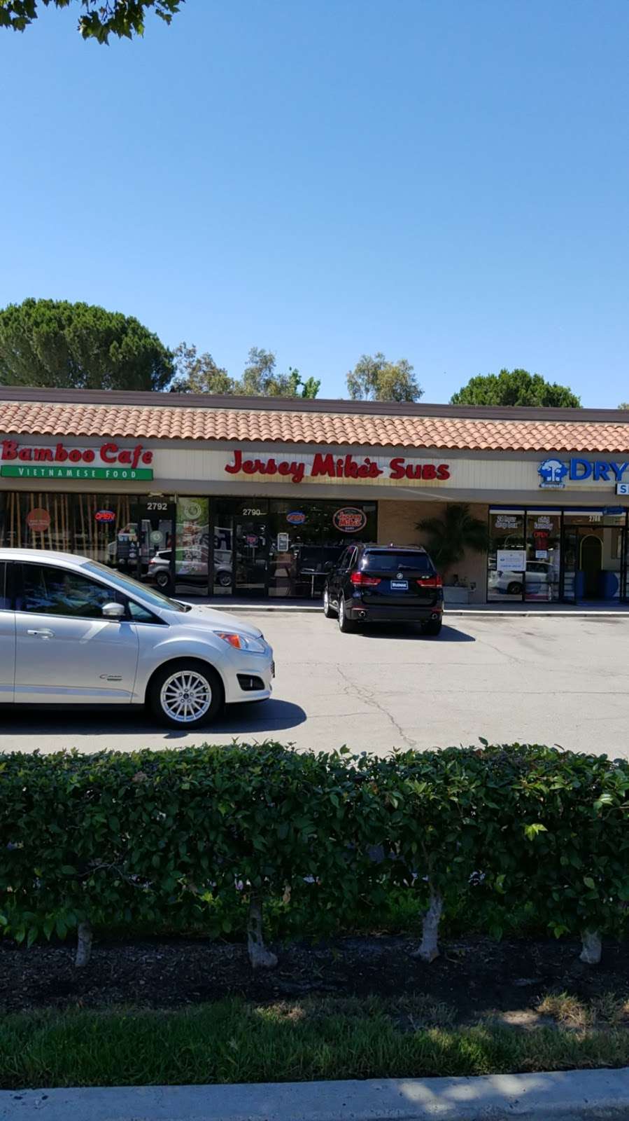 Jersey Mikes Subs | 2790 Cochran St, Simi Valley, CA 93065, USA | Phone: (805) 579-7827