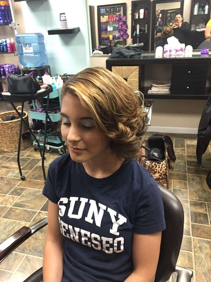 Color Bar Hair Studio | 332 Hillside Avenue, Williston Park, NY 11596, USA | Phone: (516) 493-9911