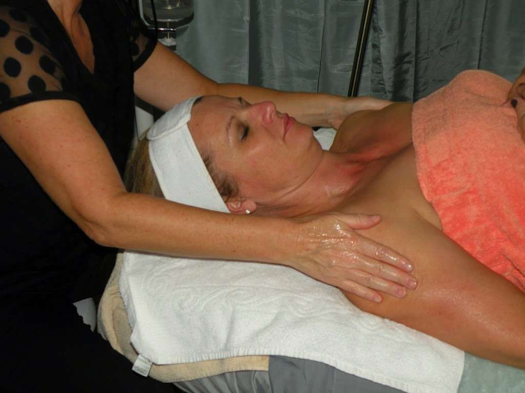 Village Skin Studio | 311 Hudson St, Cornwall-On-Hudson, NY 12520, USA | Phone: (845) 661-1932