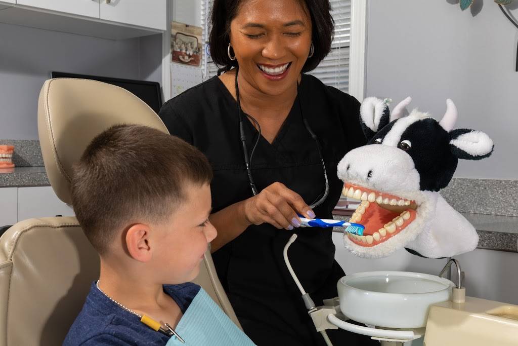 Clinton Family Dental | 9015 Woodyard Rd #104, Clinton, MD 20735 | Phone: (301) 868-0777