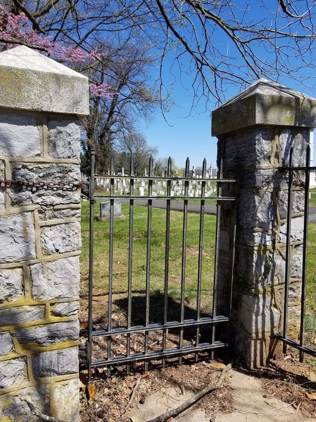 Edge Hill Cemetery | 427 E Congress St, Charles Town, WV 25414, USA | Phone: (304) 725-2332