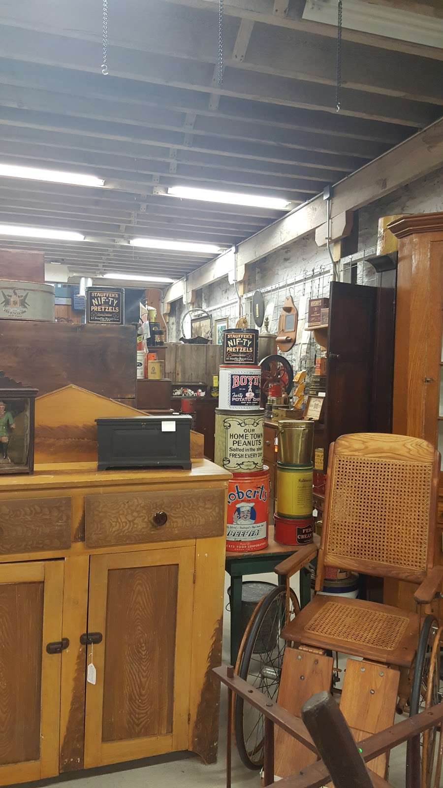 Rivertowne Antique Center | 125 Bank Ave, Columbia, PA 17512, USA | Phone: (717) 684-8514