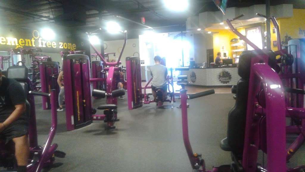 Planet Fitness | 4135 Chicago Ave Ste 190, Riverside, CA 92507, USA | Phone: (951) 779-2977