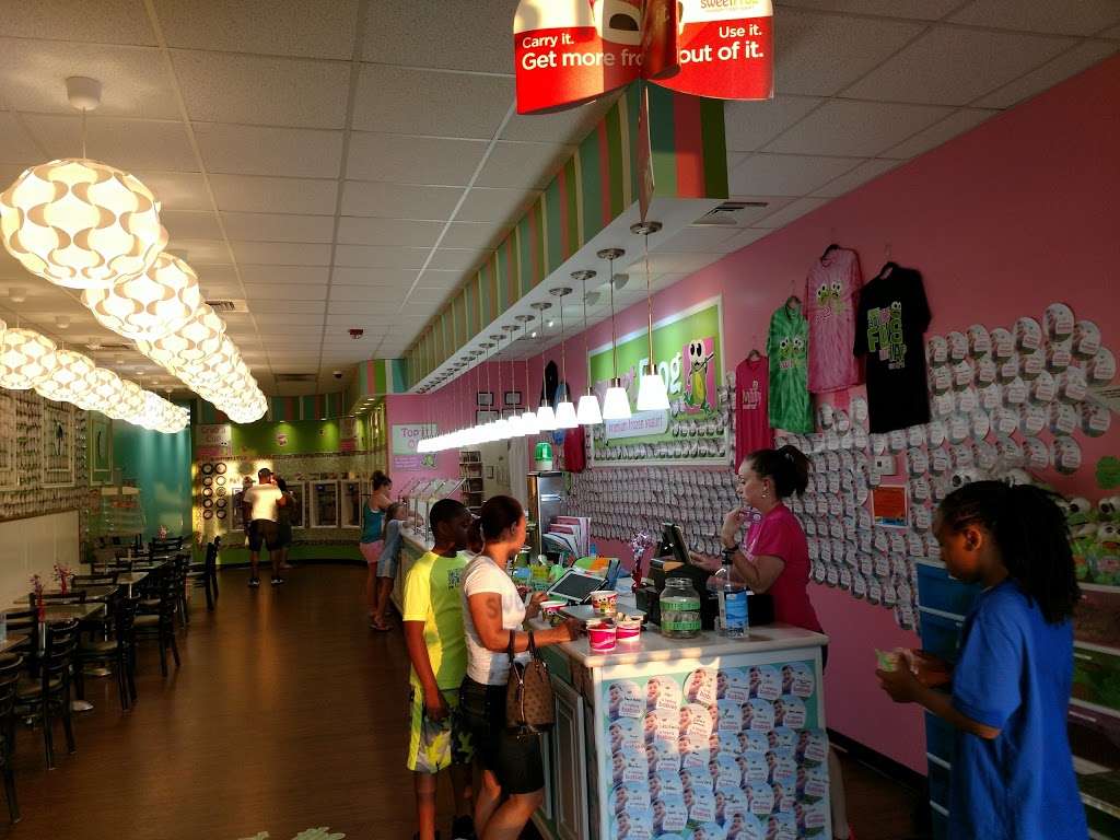 SweetFrog | 18081 Garland Groh Blvd, Hagerstown, MD 21740, USA | Phone: (301) 791-7343