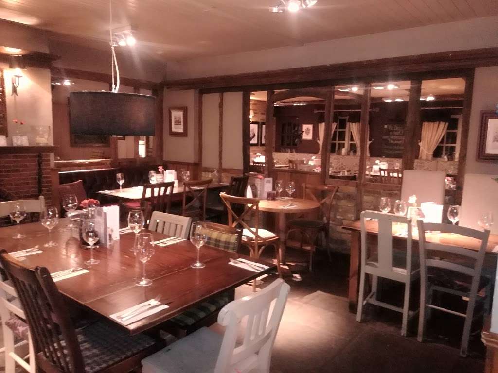 The Kings Head | Southend Rd, Billericay CM11 2PS, UK | Phone: 01277 637135