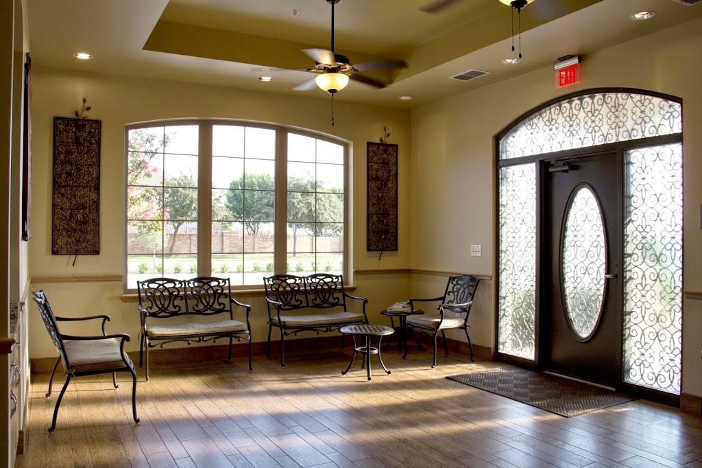 Custer McDermott Animal Hospital | 9109 Custer Rd, Plano, TX 75025, USA | Phone: (214) 644-5555