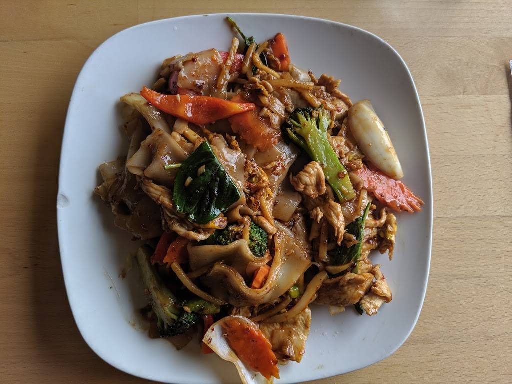 Thai Recipe Restaurant | 2609 S McClellan St, Seattle, WA 98144 | Phone: (206) 723-6165