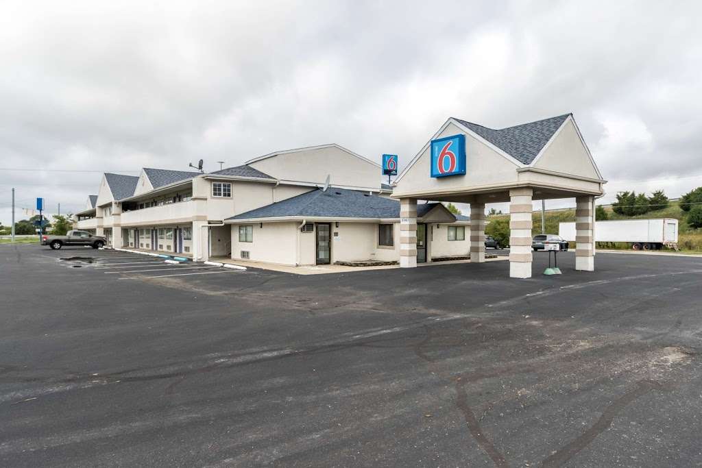 Motel 6 Crawfordsville IN | 1040 Corey Blvd, Crawfordsville, IN 47933, USA | Phone: (765) 362-0300