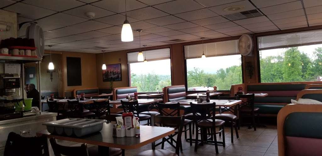 Mt Bethel Diner | 2600 N Delaware Dr, Mt Bethel, PA 18343, USA | Phone: (570) 897-6409